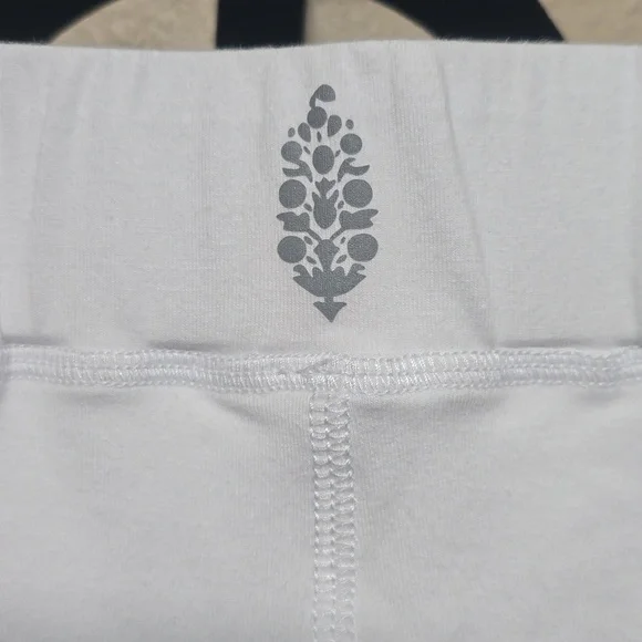 NWT FP Movement Hot Shot Bubble Set. Medium - Picture 6 of 11